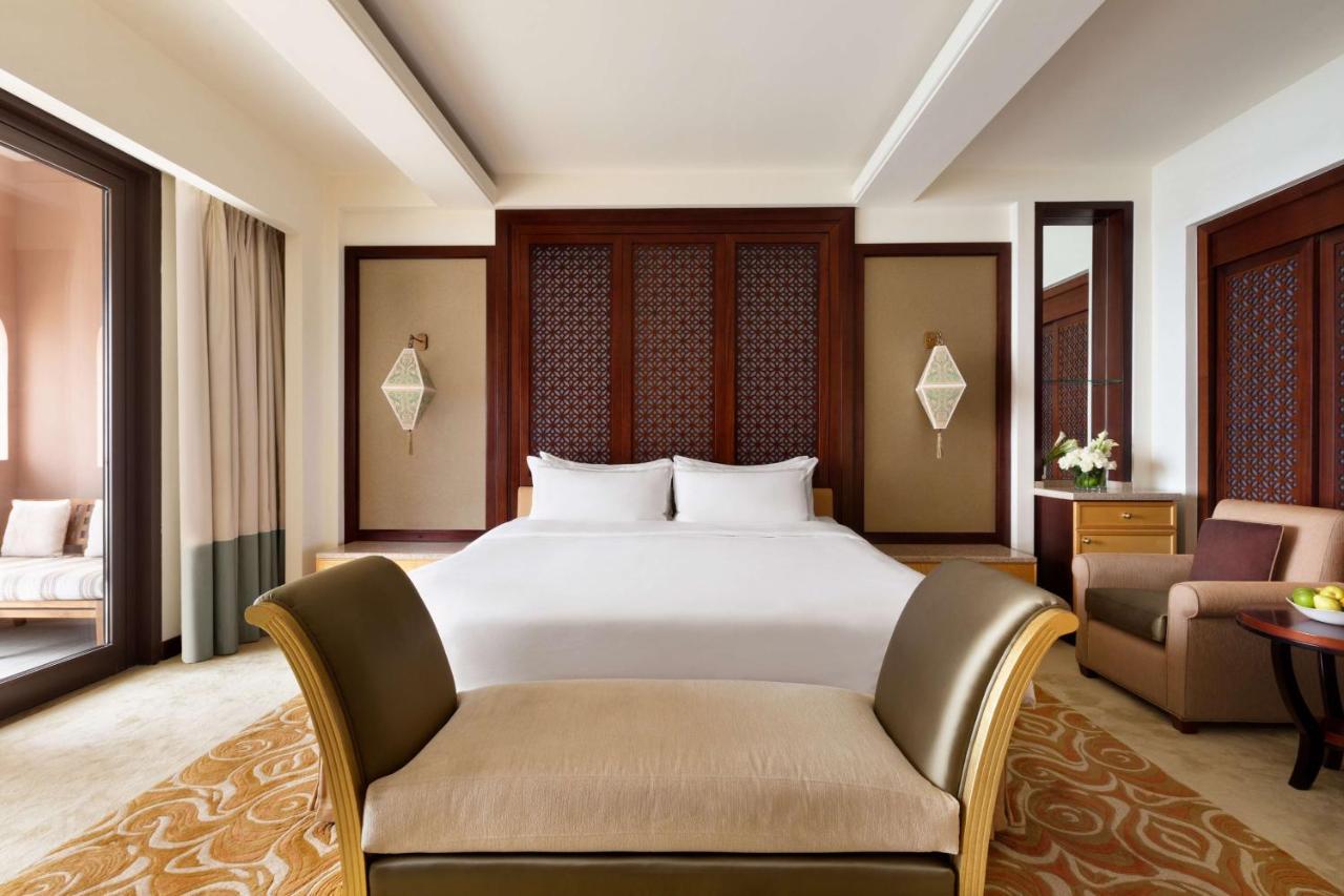 Shangri-la Al Husn, - Adults Only सहारा