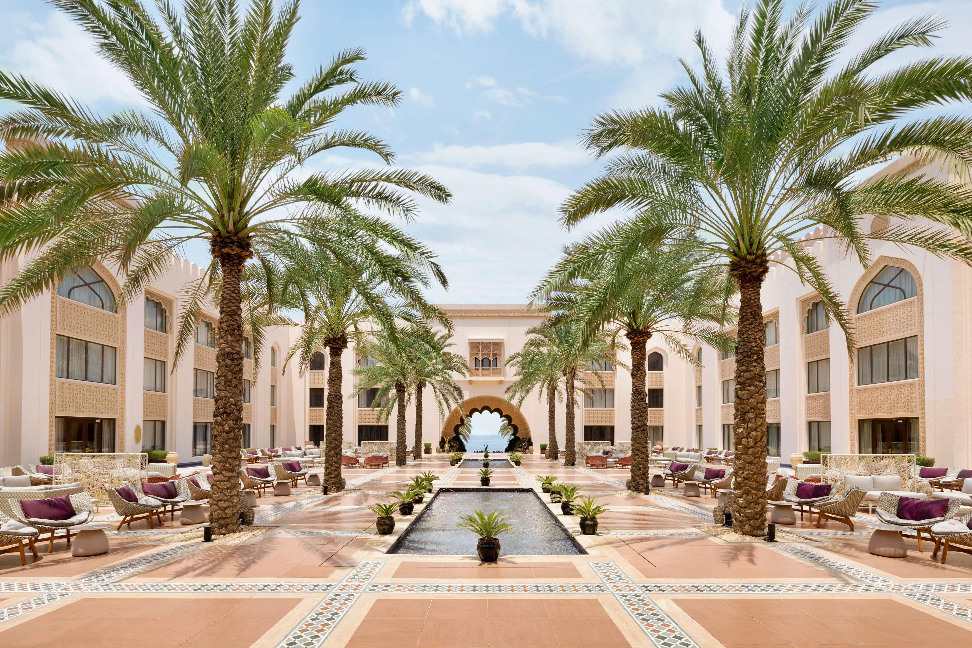 Shangri-la Al Husn, - Adults Only सहारा 5*